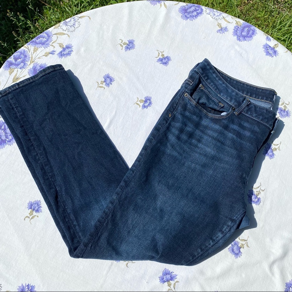 Liz Claiborne size 16 Classic fit skinny boyfriend jeans semi stretch denim